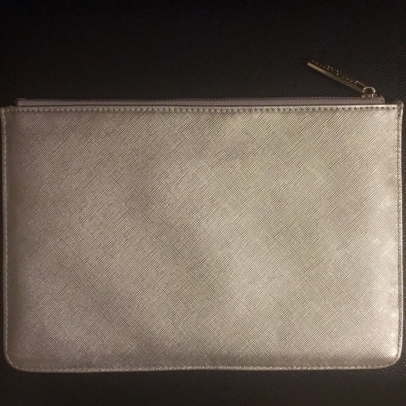 Kate loxton perfect pouch - Picture 2 of 2